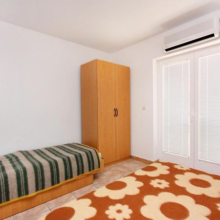 Apartments With A Parking Space Jezera, Murter - 5107 Номер фото