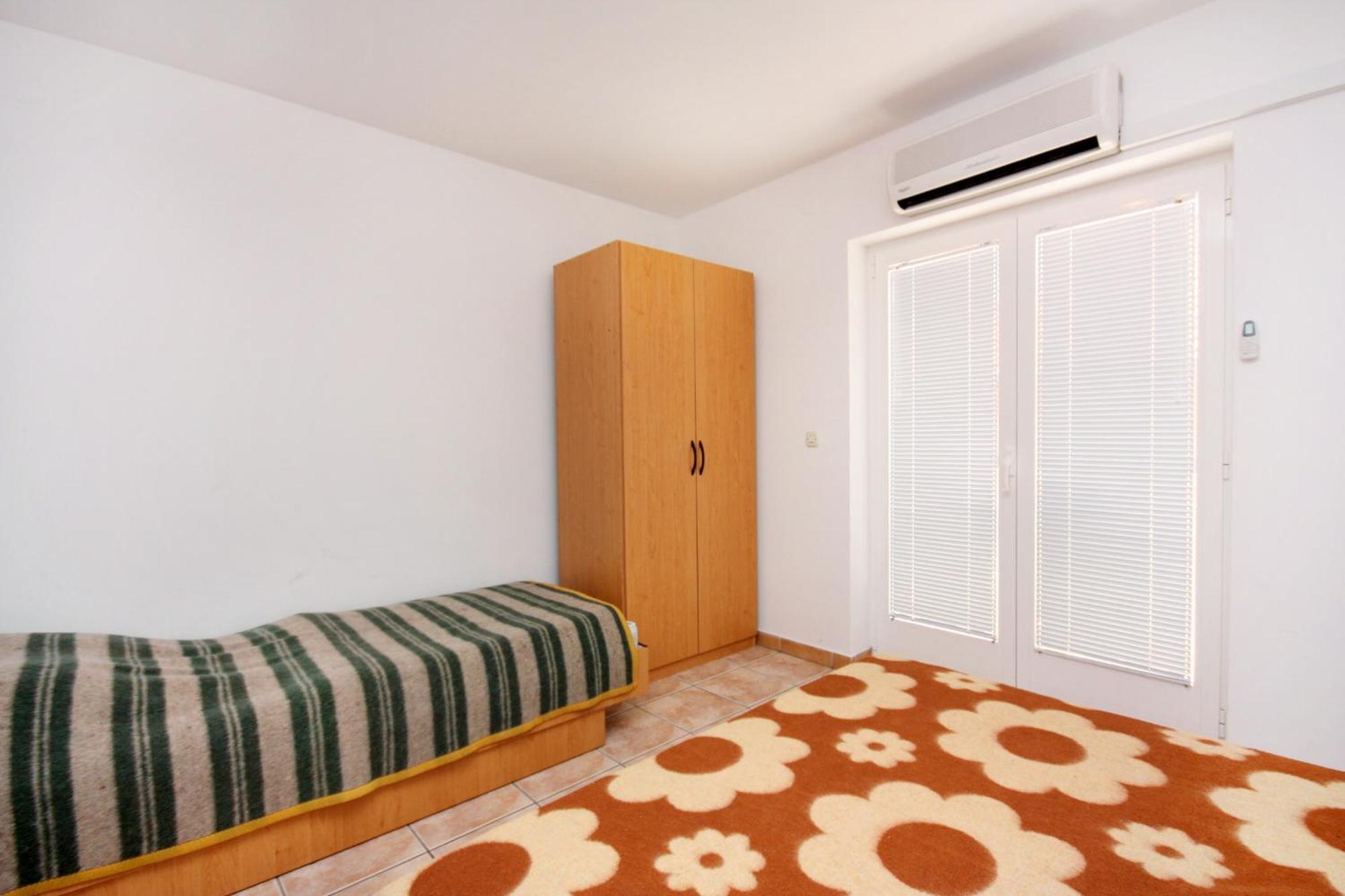 Apartments With A Parking Space Jezera, Murter - 5107 Номер фото