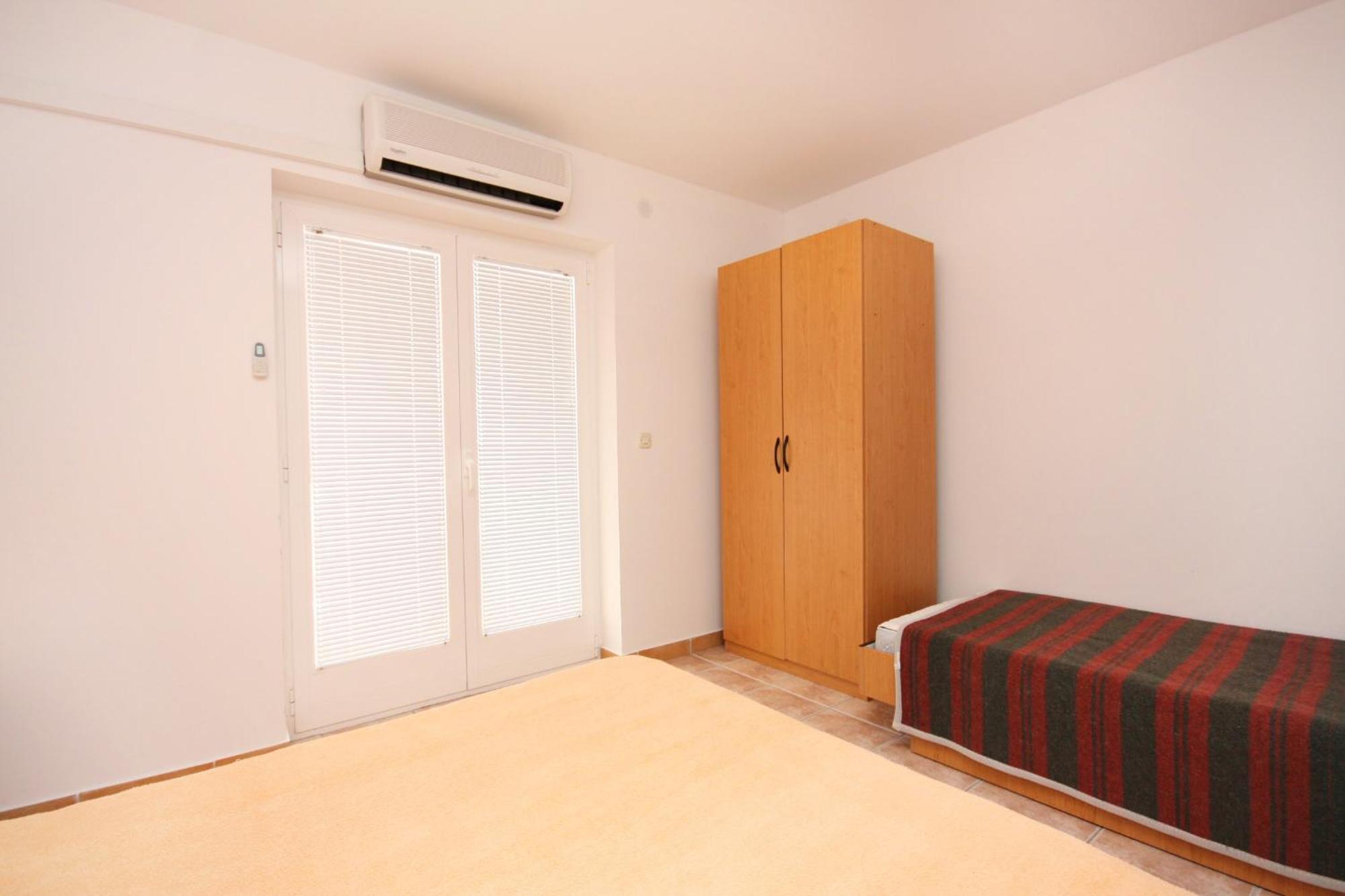 Apartments With A Parking Space Jezera, Murter - 5107 Номер фото